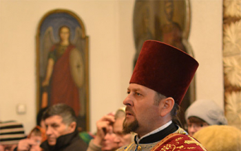 Архиерейское богослужение в храме Александра Невского в праздник Сретения