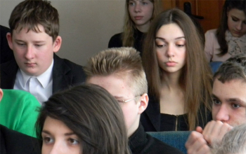 Священник Сергий Башкиров в гимназии № 3