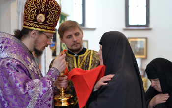 Епископ Борисовский Вениамин в Свято-Ксениевском женском монастыре