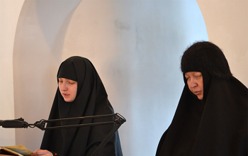 Епископ Борисовский Вениамин в Свято-Ксениевском женском монастыре