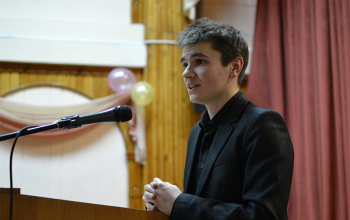 Протоиерей Александр Вербило выступил на родительском собрании в средней школе №24