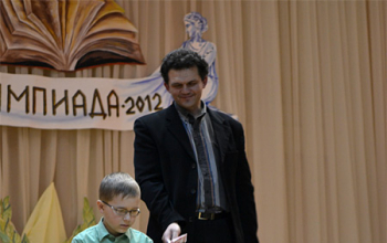 Протоиерей Александр Вербило выступил на родительском собрании в средней школе №24