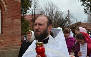 В Борисов доставлен благодатный огонь от Гроба Господня