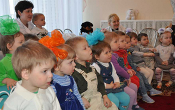 Пасха 2012: Спектакль-сказка в Доме ребёнка