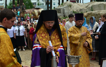 Закладка капсулы в основание храма Георгия Победоносца