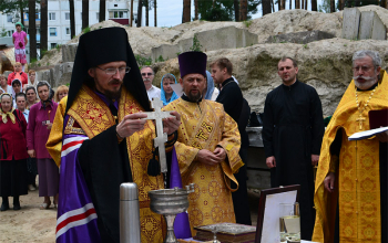 Закладка капсулы в основание храма Георгия Победоносца