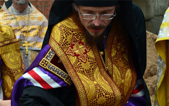 Закладка капсулы в основание храма Георгия Победоносца