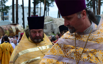 Закладка капсулы в основание храма Георгия Победоносца