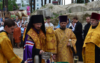 Закладка капсулы в основание храма Георгия Победоносца