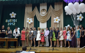 Вручение дипломов в медицинском колледже