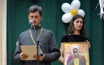 Вручение дипломов в медицинском колледже