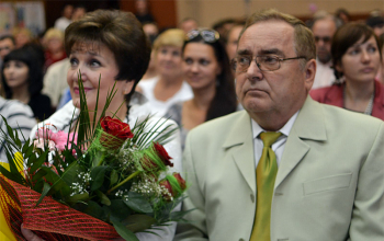 Вручение дипломов в медицинском колледже