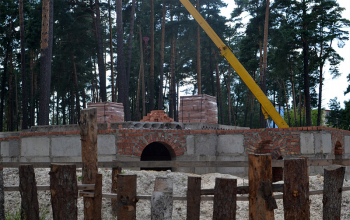 Продолжается строительство храма в Лядищах