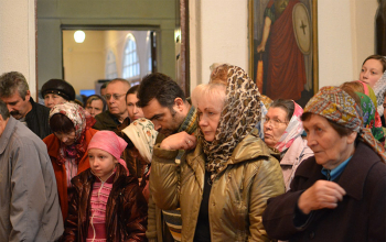 Литургия и хиротония в храме Александра Невского в 18-ую неделю по Пятидесятнице