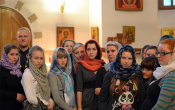 Беседа в храме с будущими педагогами