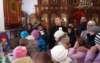 Выставка рисунков и поделок в храме Рождества Христова (обновлено)