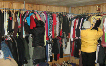 Собираем вещи для нуждающихся