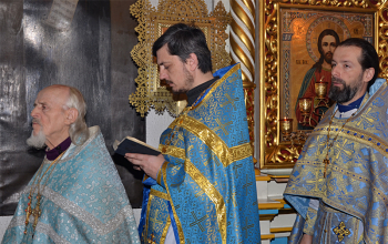 Владыка Вениамин возглавил Божественную литургию в храме святого Александра Невского