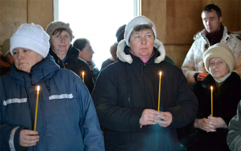 Протоиерей Александр Вербило освятил молитвенную комнату в д. Нивки