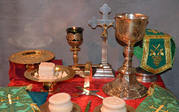 В Вербное Воскресение владыка Вениамин совершил первую Литургию в Свято-Воскресенском соборе г.Борисова