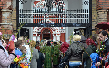 Вербное Воскресение в приходах Борисовского благочиния