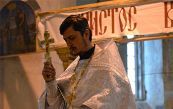 Епископ Борисовский Вениамин совершил Литургию в Свято-Воскресенском кафедральном соборе