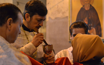 Епископ Борисовский Вениамин совершил Литургию в Свято-Воскресенском кафедральном соборе