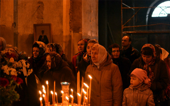 Епископ Борисовский Вениамин совершил Литургию в Свято-Воскресенском кафедральном соборе