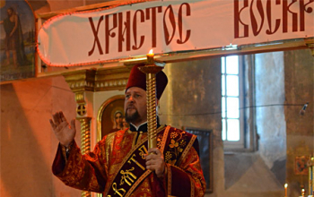 Пасха 2013: Епископ Вениамин возглавил Великую вечерню в Свято-Воскресенском соборе 