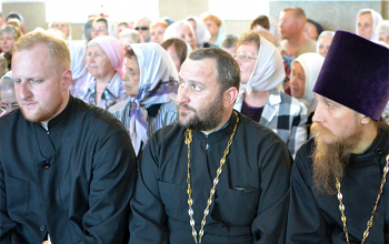 Пасха 2013: Епископ Борисовский Вениамин в храме Рождества Христова