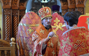 Пасха 2013: Епископ Борисовский Вениамин в храме Рождества Христова