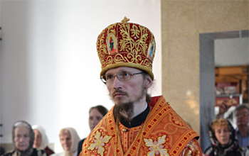 Пасха 2013: Епископ Борисовский Вениамин в храме Рождества Христова