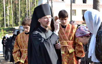 Епископ Борисовский Вениамин освятил храм в честь святого Георгия Победоносца