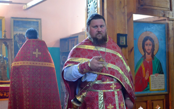 Протоиерей Александр Вербило в храме Преображения Господня в д.Велятичи