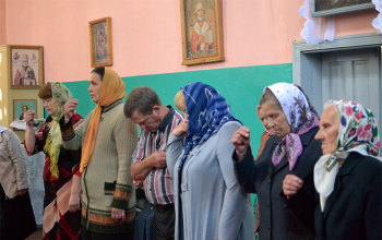 Протоиерей Александр Вербило в храме Преображения Господня в д.Велятичи