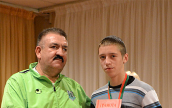 Награждение победителей Покровского мини-футбольного турнира