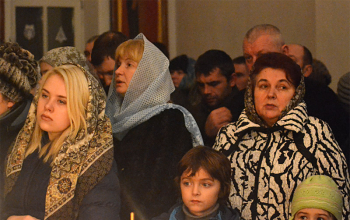 Праздничное Рождественское богослужение в храме Рождества Христова