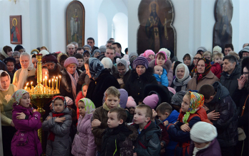 Владыка Вениамин возглавил Божественную литургию в Прощенное воскресенье