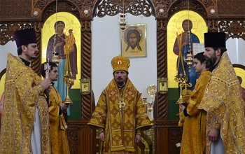 Владыка Вениамин возглавил Божественную литургию в Прощенное воскресенье