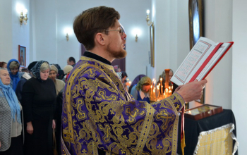 Торжество православия. Литургия Василия Великого в Свято-Воскресенском соборе