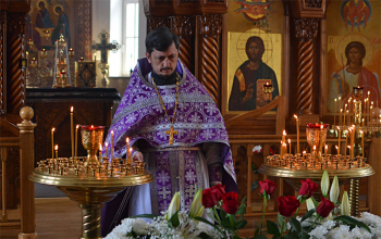 Вечерня Великой Пятницы с выносом Святой Плащаницы в храме Рождества Христова