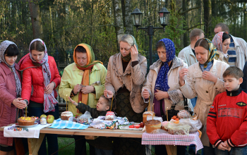 Пасхальные богослужения в храме Рождества Христова