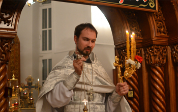 Пасхальные богослужения в храме Рождества Христова