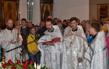 Пасхальные богослужения в храме Рождества Христова