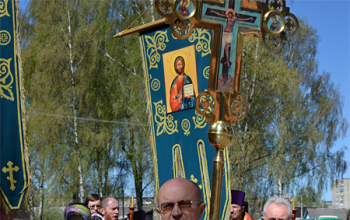 В Светлый четверг Епископ Борисовский Вениамин совершил Литургию в храме Рождества Христова