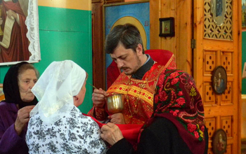 Протоиерей Александр Вербило совершил богослужение в велятичском храме