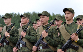 Священник Сергий Башкиров на принятии присяги в 72 ОУЦ