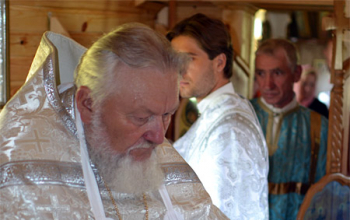 Епископ Борисовский Вениамин освятил храм-часовню в д.Зачистье