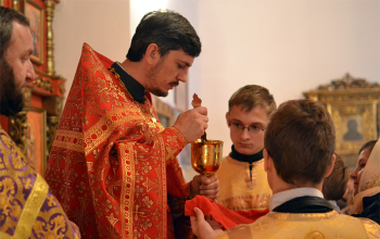 Престольный праздник в храме Воздвижения Креста Господня