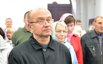 Епископ Вениамин освятил колокол, отлитый к 140-летию Свято-Воскресенского собора